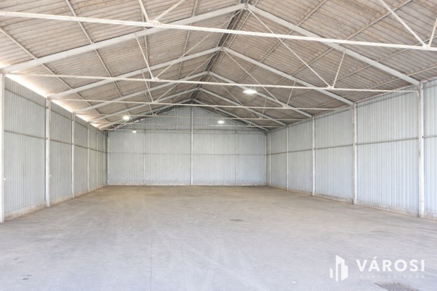 Elad� Rakt�r, Csarnok, Telephely B�k�scsaba Jamin�ban!