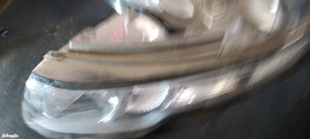 Eladó Range Rover evoque első fényszóró fül sérült állapotban eladó ha