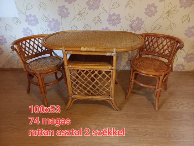 Elad Rattan reggeliz asztal szkkel, szett 40.000 Ft