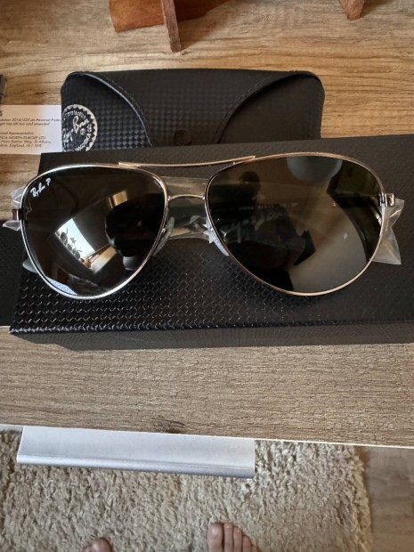 Elad Ray-Ban Carbon Fiber j frfi polarizlt Lencss napszemveg