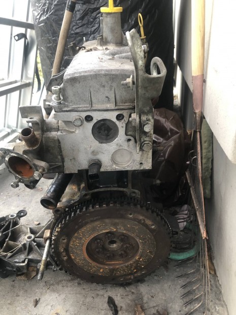 Elad� Renault E7J motor