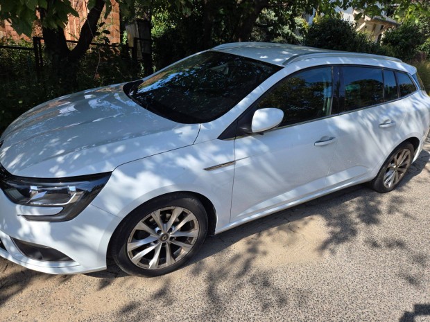 Elad Renault Megane IV