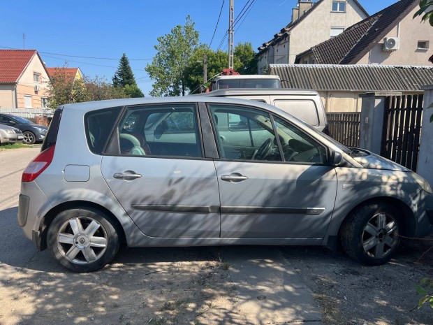 Elad Renault Scenic 1.5 DCI