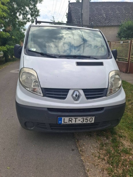 Elad Renault Trafic, 17 ves, irnyr 1.200.000,-Ft