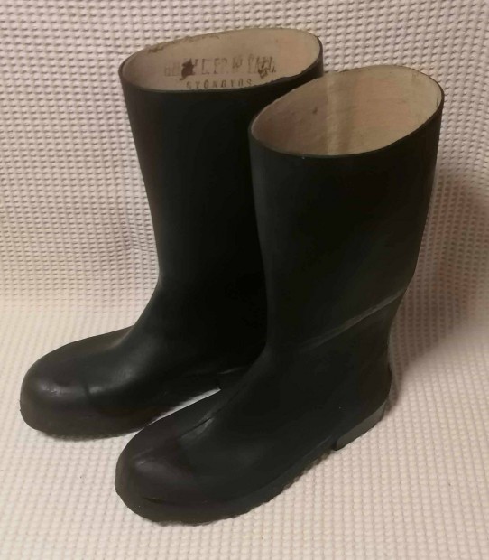 Elad Retro Fekete Pvc / Gumicsizma / Munkavdelmi Csizma (41)