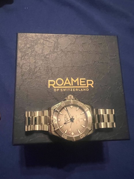 Elad Roamer Deep Sea 200 svjci quartz karra