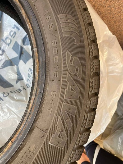 Elad SAVA 185/60R15 84T Eskimo S3+ hasznlt tli gumi 4 db