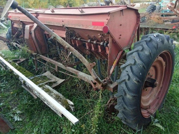 Eladó SZ-3.6 orosz gabonavetőgép