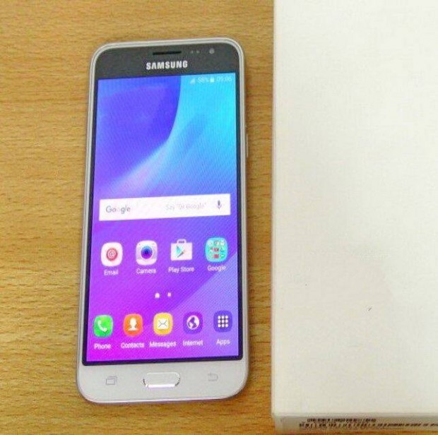 Elad Samsung Galaxy Duos dual SIM mobiltelefon ingyen postval