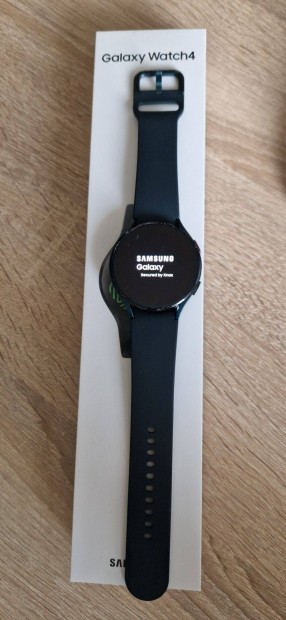 Elad Samsung Galaxy Watch 4 LTE 44 mm okosra