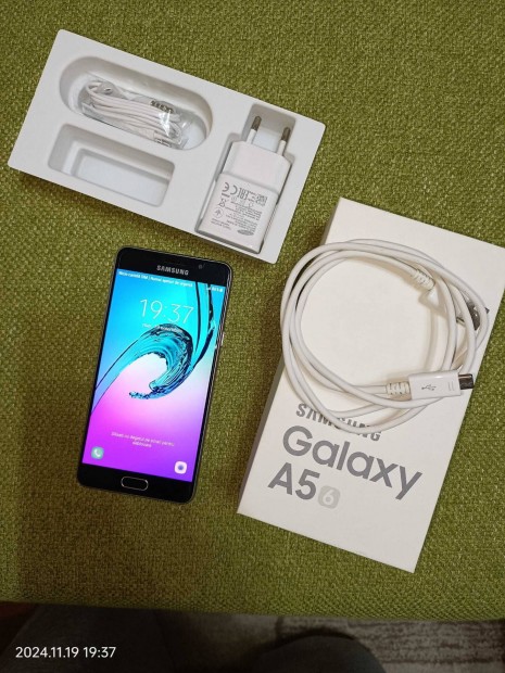 Elad Samsung Galaxy a5 2016 fggetlen szp llapot 