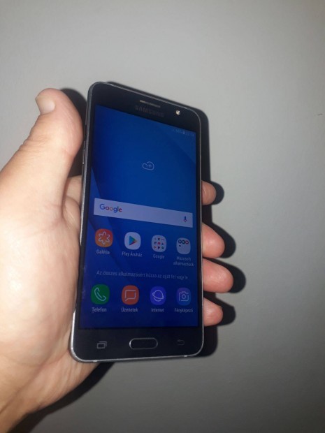 Eladó Samsung J5 2016 Vodafonos 70 es Fekete 2/16 GB Normál Állapotú