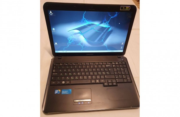 Eladó Samsung Laptop 5Gb DDR3 ram,320Gb hdd,win7