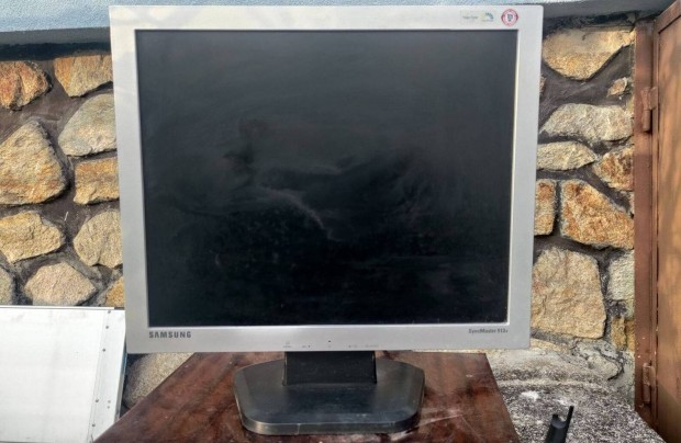 Eladó Samsung Syncmaster913v monitor
