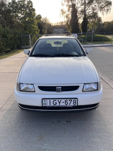 Elad Seat Cordoba Vario 1.4i se Klma