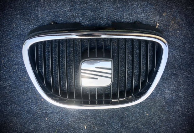 Eladó Seat Leon 1P hibátlan díszrács 15000ft. Bp/posta