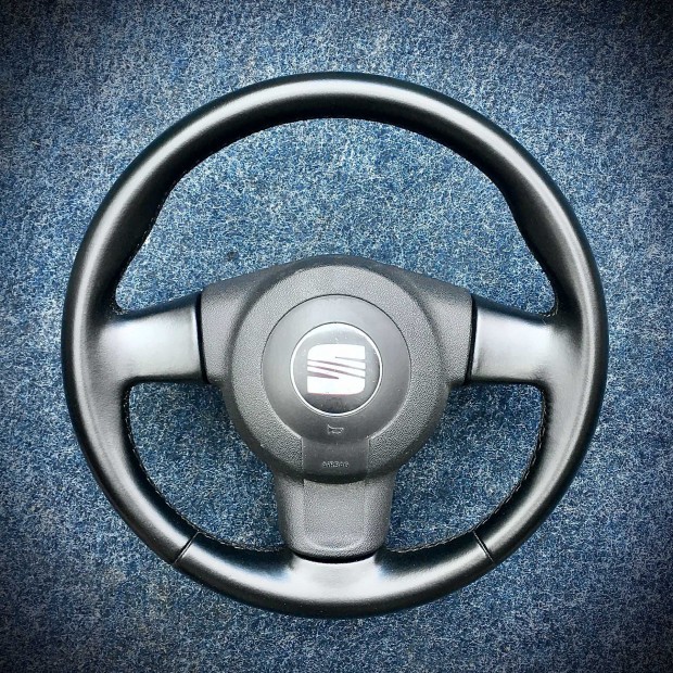 Elad� Seat mk1 hib�tlan b�r korm�ny, ak�r cser�lve. Bp/posta