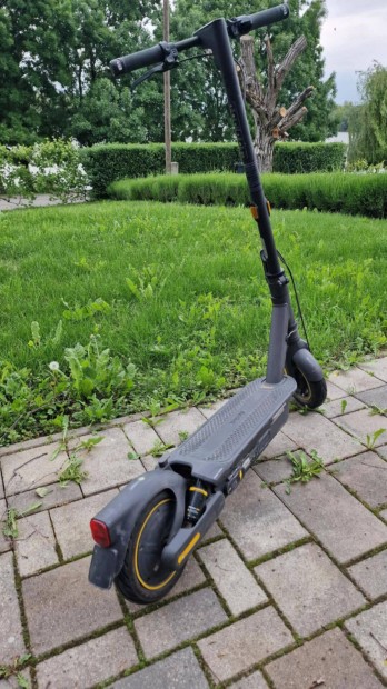 Eladó Segway Ninebot Max G2 roller