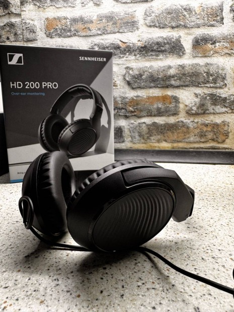 Elad Sennheiser HD 200 Pro fejhallgat - hibtlan llapotban!