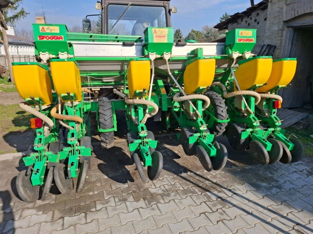 Elad� Sfoggia szemenk�nti vet�g�p megk�m�lt �llapotban