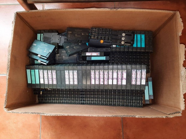 Eladó Siemens PLC modulok (azonosító: 7623)
