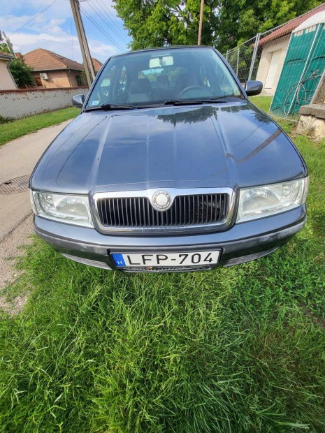 Elad Skoda Octavia