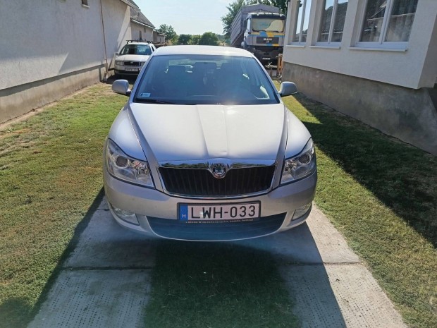 Elad Skoda Octavia