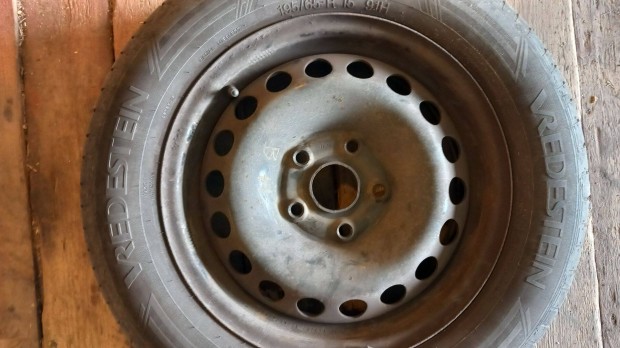 Eladó Skoda Otavia II. nyári gumi szett