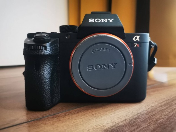 Elad Sony A7R II vz (Sony A7 rii)