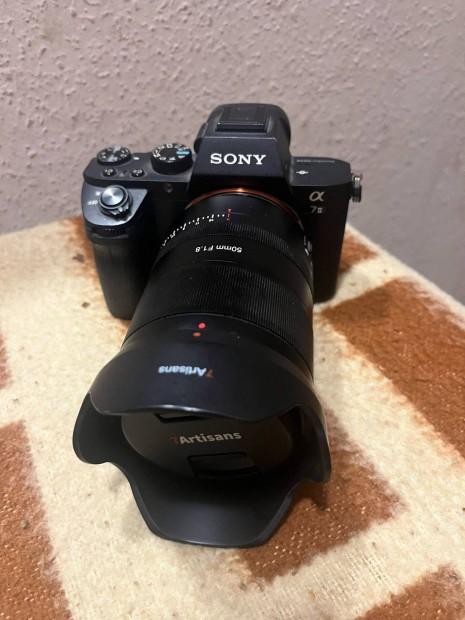 Eladó Sony A7 II + 7Artisans 50mm f/1.8 objektív újszerű állapotban