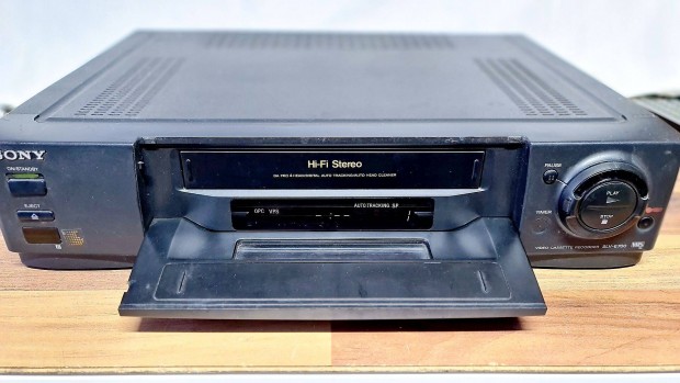 Eladó Sony SLV-E700 VHS hifi sztereó videó