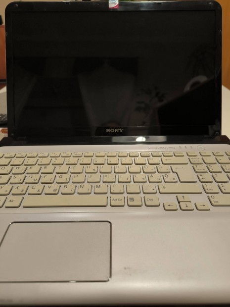 Elad Sony Vaio SVE151C11M