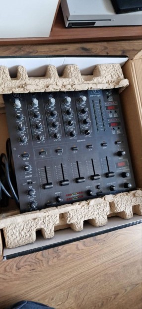 Eladó Sopronban Behringer Djx750 keverő!
