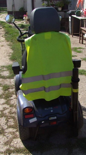 Eladó Steringer Elit XS Elektromos Rokkantkocsi teljes felszerelésseli