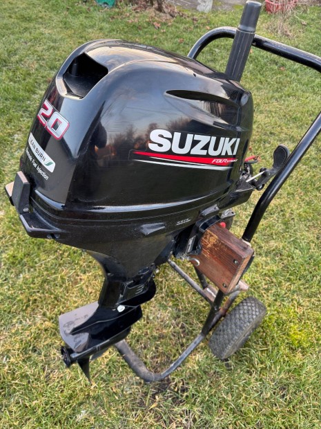 Eladó Suzuki 20 LE csónakmotor!