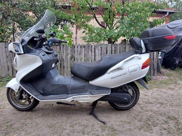 Elad Suzuki Burgman 650