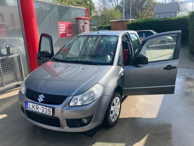 Elad Suzuki SX4