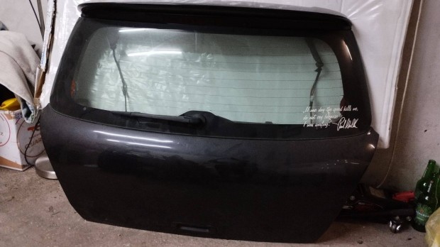 Elad� Suzuki Swift h�ts� ajt�