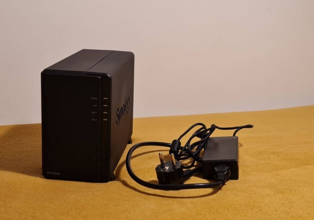 Elad Synology DS218play NAS - Hibtlan llapotban!