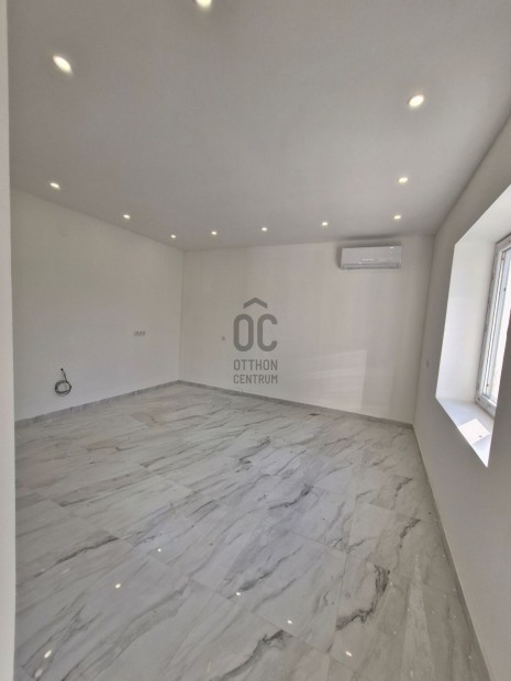 Elad� Szolnokon: 4 szob�s t�gla, csal�di h�z a Pletykafaluban!