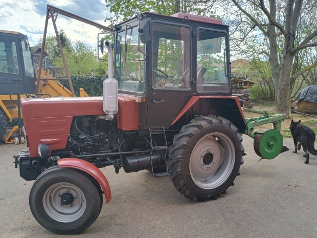 Elad T25-s traktor