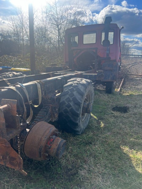 Elad� Tatra 815 laprug�s alkatr�szek