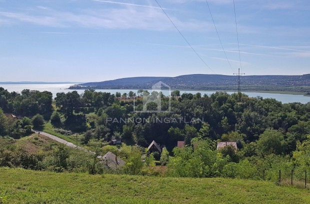 Elad Telek, Balatonfzf 39.900.000 Ft