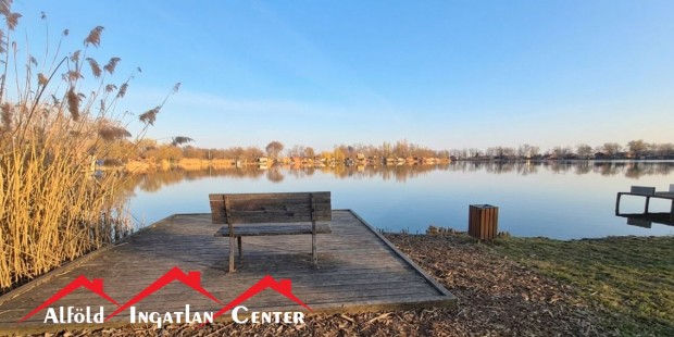 Elad� Telek, B�k�s 11.800.000 Ft