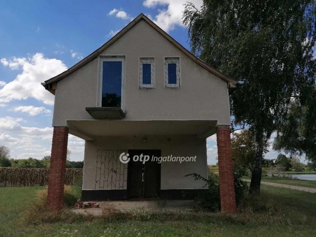 Eladó Telek, Ceglédbercel