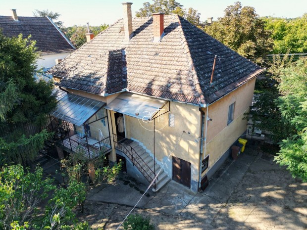 Elad� Telek, Szeged 437.000.000 Ft