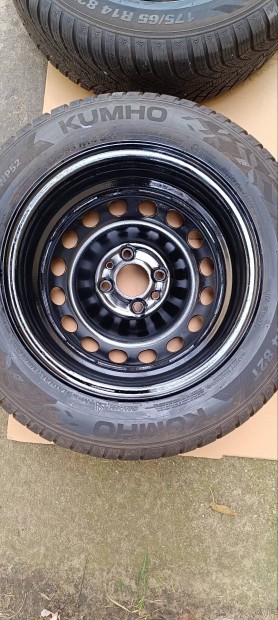 Eladó Téligumi+Felni 175/65 R14 82T