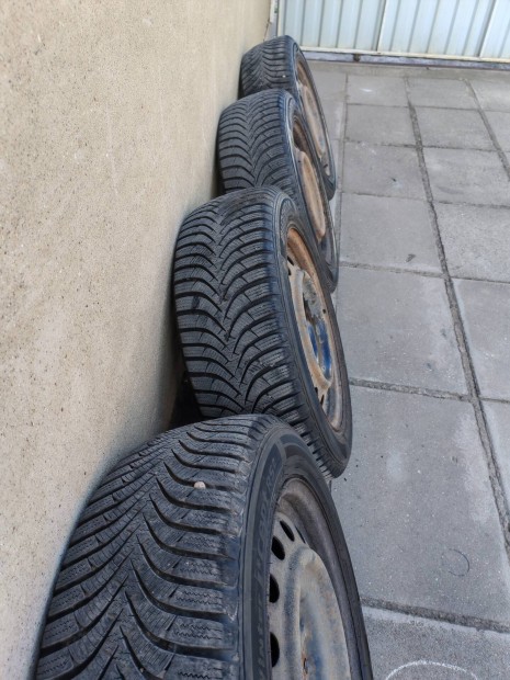 Elad Tligumi Garnitra 205/55 R 16.