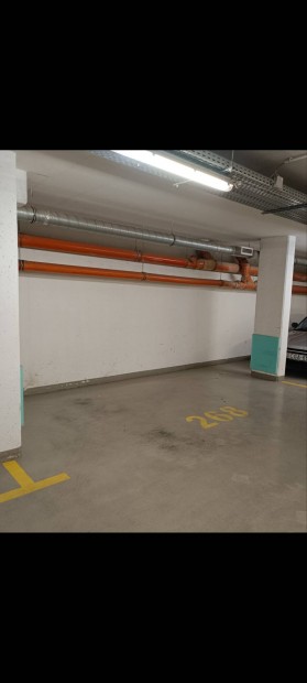 Elad� Teremgar�zs Budapest Marina Part