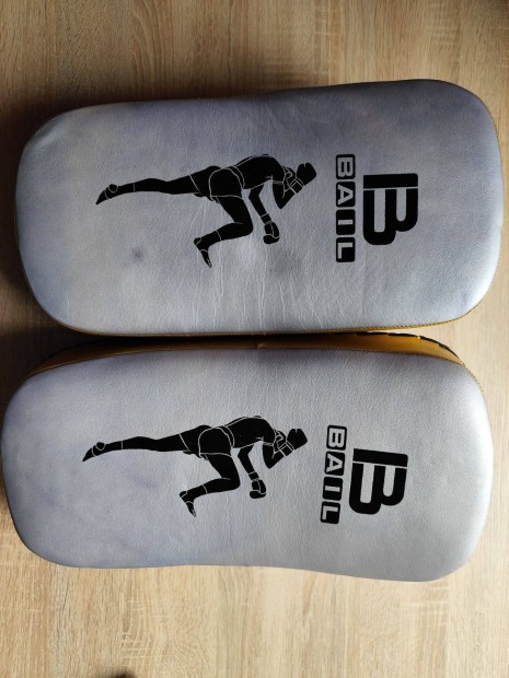 Elad Thai Box Pajzs(ok)